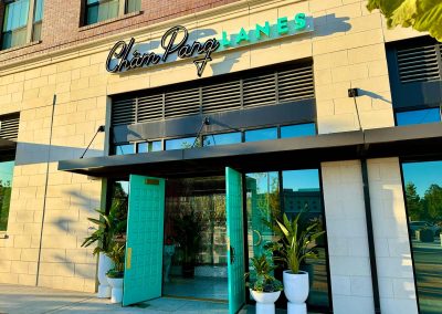 Châm Pang Lanes exterior