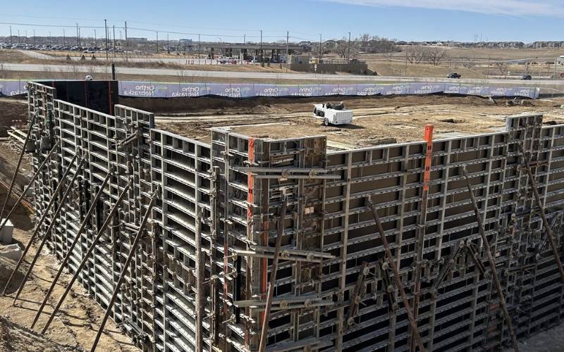 Construction Goes Vertical at 180th & Maple